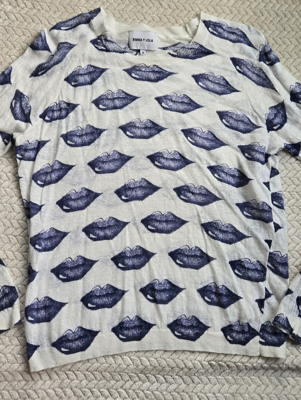 Bimba y Lola Graphic Lip Print Lightweight Linen Knit Crewneck Sweater M